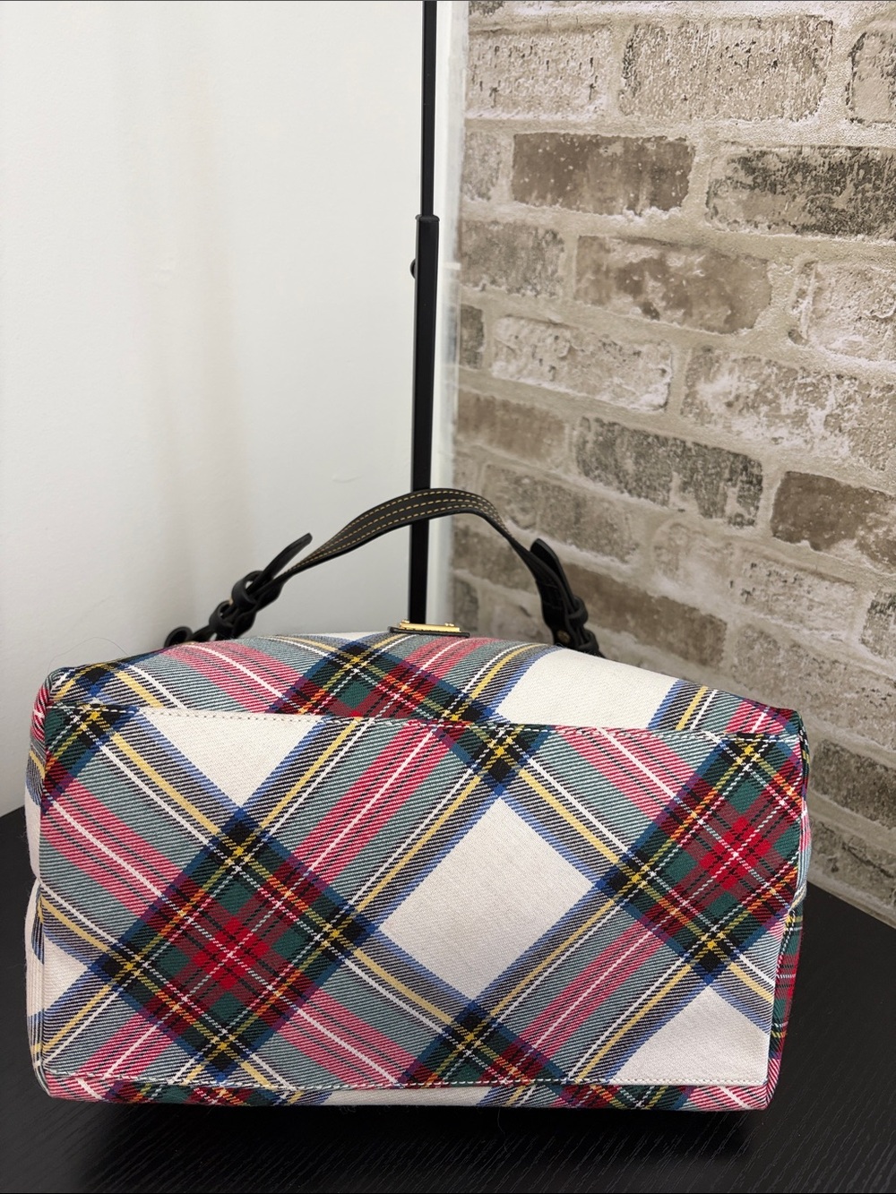 NWT Dooney & Bourke White Multi Plaid Shoulder Bag with Black Trim - Picture 7 of 15